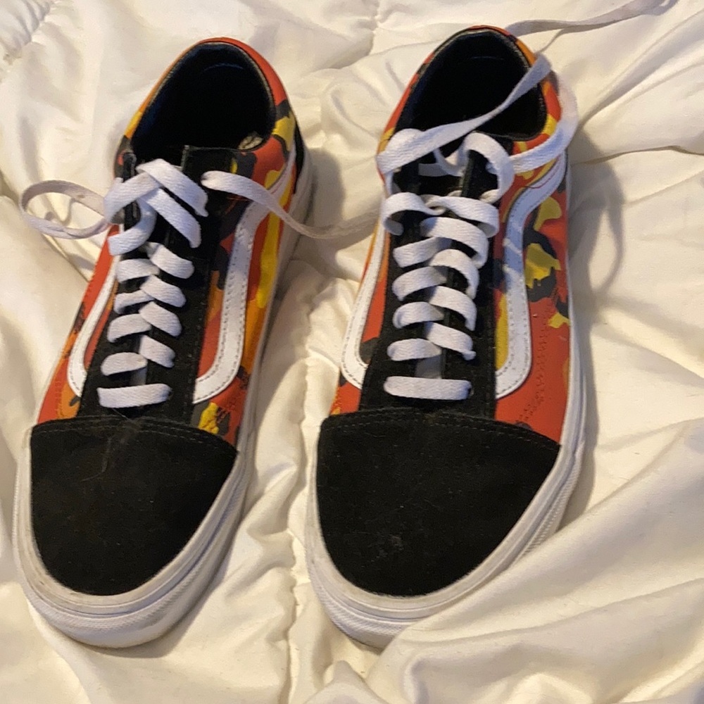 Vans orange camouflage sneakers size 8 men’s